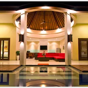 Oval Bali Villa